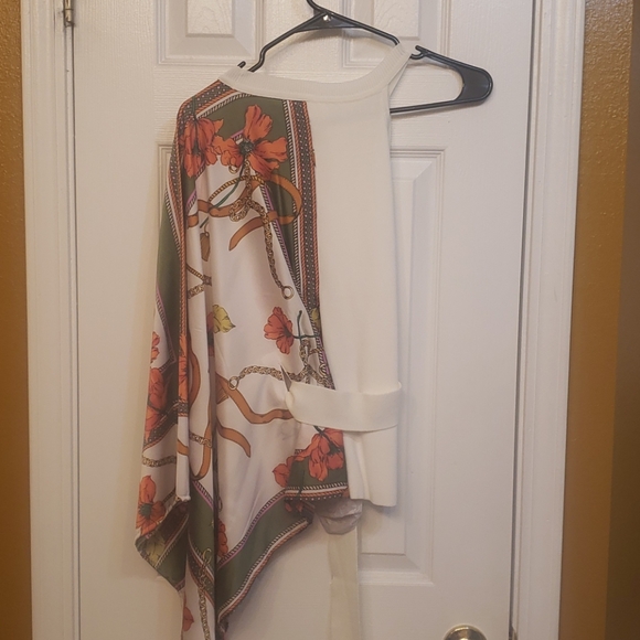 One sleeve blouse. - Picture 2 of 2